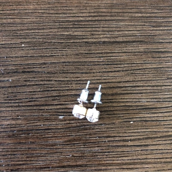 Sliver metal and rhinestone stud earrings - Picture 2 of 2